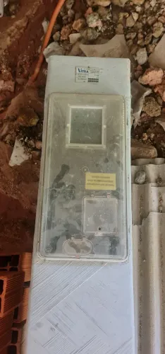 POSTE PARA OBRA