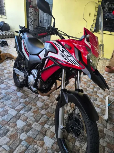 XRE 300 Rally com abs