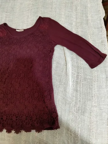 Roupas pouquíssimo usadas em excelente estado.