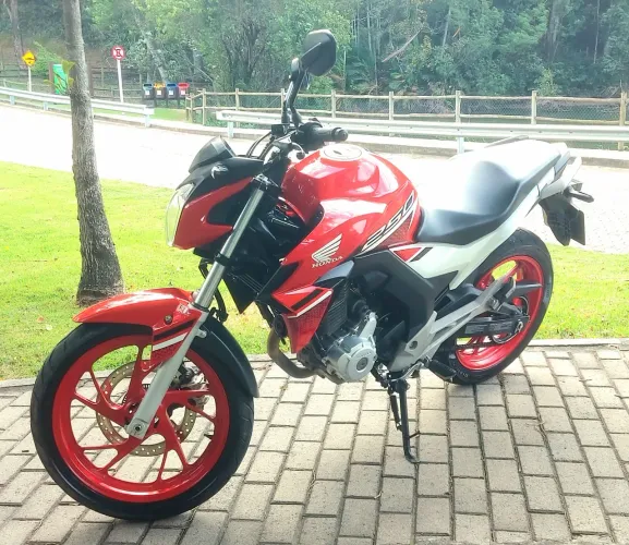 Twister 250CC novíssima