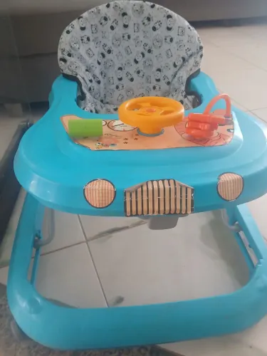 Esta em ótimo estado usado pouco tempo 