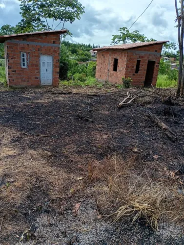 Terrenos e lotes 20 mil 