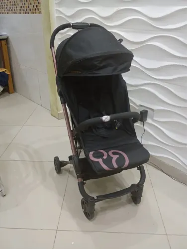 Carrinho de bebê gêmeos 