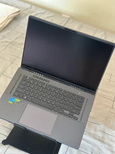NOTEBOOK GAMER ASUS ROG ZEPHYRUS G16 - RTX 4060 | i7 | 165Hz 