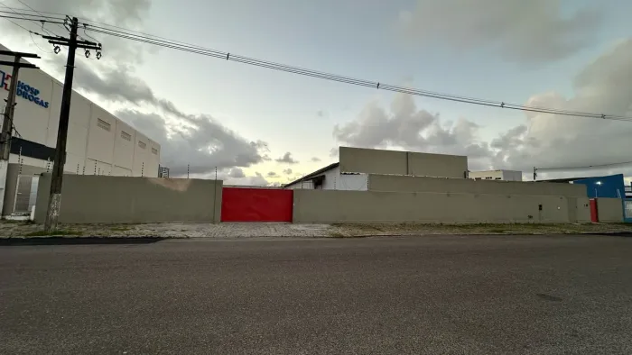 Alugo Galpão 