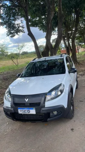 Renault Sandero Stepway Hi-power 1.6 8V 5P 2014