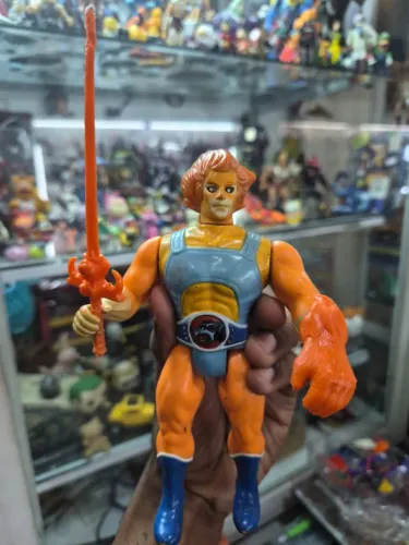 Boneco Thundercats Lion-O Glasslite Anos 80