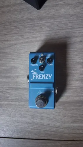 Pedal Rowin Fuzz Frenzy