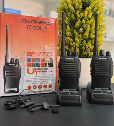 Kit 2 Rádios Comunicadores Walk Talk Baofeng BF-777S Profissional