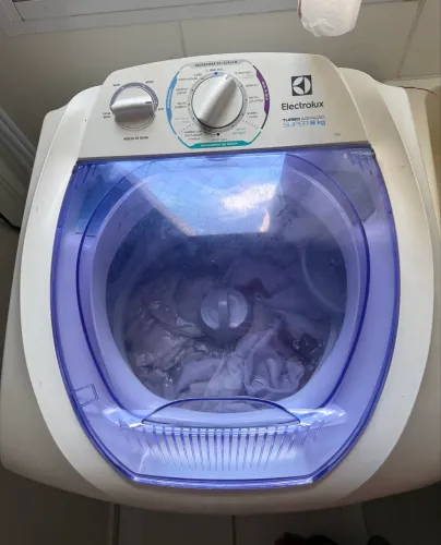 Máquina de Lavar Electrolux Turbo Agitação Super 8 kg - funcionando perfeitamente