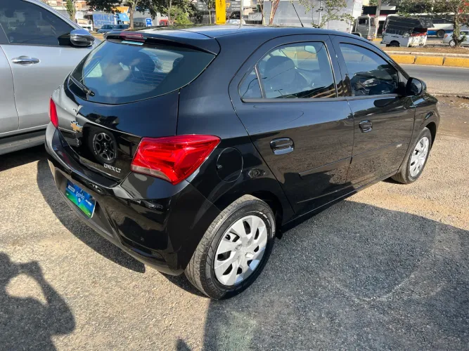 Chevrolet Onix Hatch LT 1.4 8V Flex Aut. 4P 2018