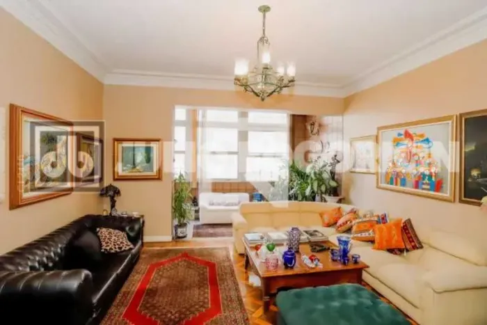 Apartamento : Padrão / Residencial / Copacabana