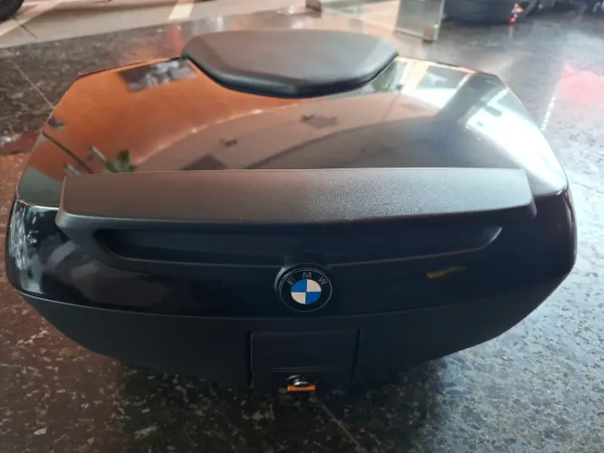 Bau traseiro BMW 