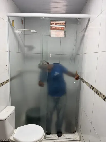 Vendo box de banheiro
