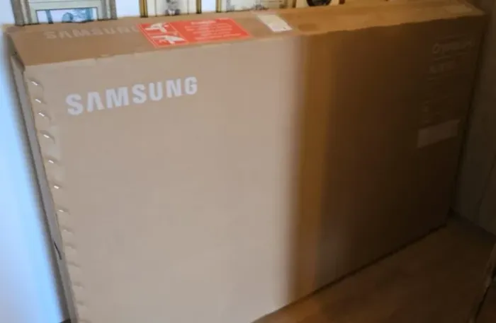 TV Samsung 75 polegadas Au80004k na caixa - Não envio - Somente para Retirar Em Sorocaba