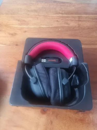 Headset Gamer Redragon Zeus Pro 7.1