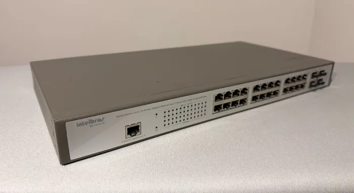 Switch 24 Portas Gerenciável Gigabit