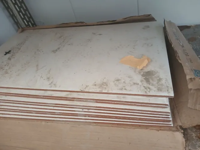 Vendo piso porcelanato
