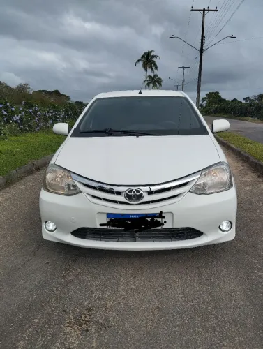 Toyota Etios XLS Sedan 1.5 Flex 16V 4P Mec. 2013