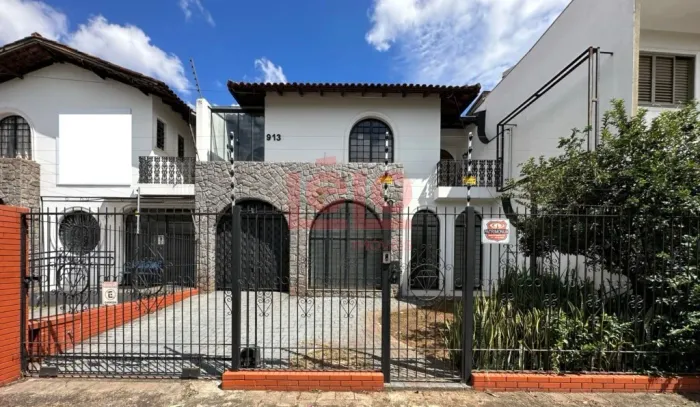 Sobrado Residencial e/ou Comercial à Venda na Zona 04 Maringá