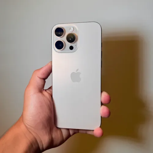 iPhone 16 Pro Max 256gb Dourado