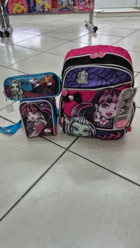 Kit Mochila monster high nova