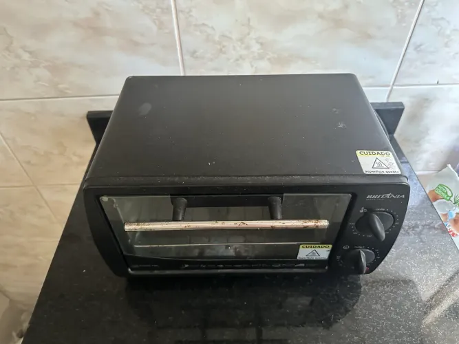 Forno eletrônico Britânia