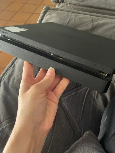 PS4 Slim 500 GB