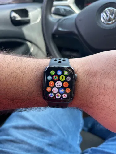 AppleWatch SE 2 Nike