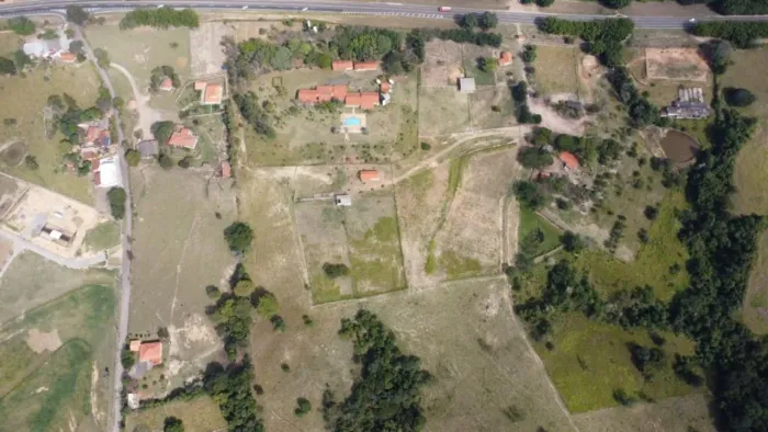 Haras a venda próximo a Porto feliz 8 alqueire 4 casa de caseiro Casa sede com 1500 metros
