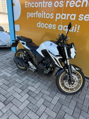 Yamaha FZ25 Fazer 250 2025 Único Dono 10 Mil Km Impecável