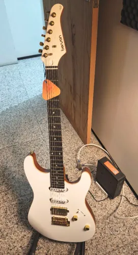 Guitarra Benson Modern M3 (nova na caixa)