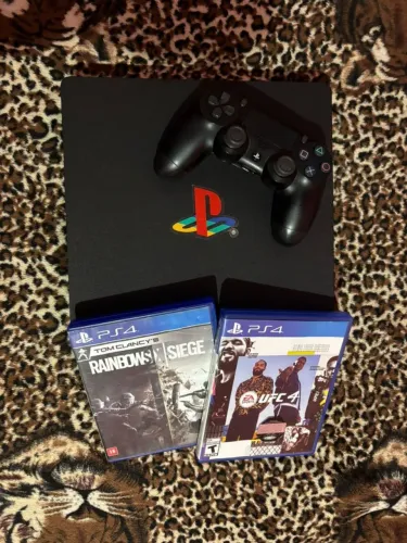 PS4 Original em Bom Estado + 2 Jogos + Controle Original