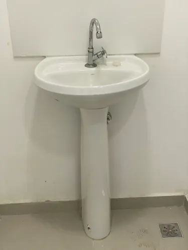 Pia para banheiro com coluna