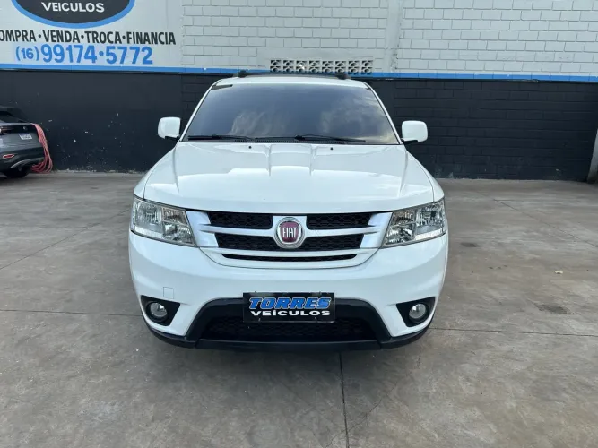 Fiat Freemont 2.4 16V 5P Aut. 2015