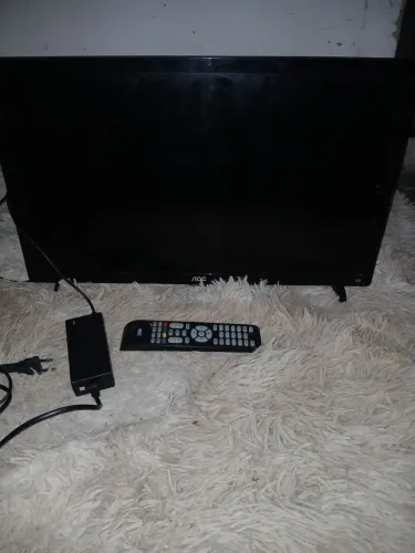 TV monitor AOC convencional 