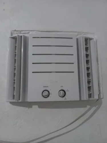 VENDO AR CONDICIONADO DE JANELA 10MIL BTUS,USADO APENAS 3 MESES
