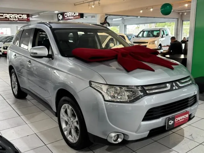 Mitsubishi Outlander 3.0/ GT 3.0 V6 Aut. 2015