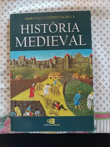 Livro "História Medieval" professor Marcelo Cândido da Silva 