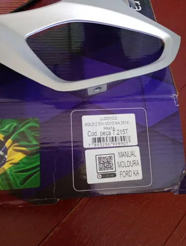 Vendo moldura pra som Ford ka