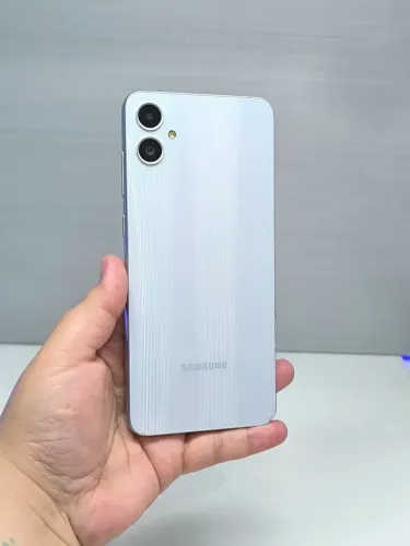 Samsung A05 128GB 4GB RAM