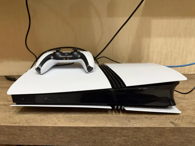 PlayStation 5 Pro + Leitor de discos