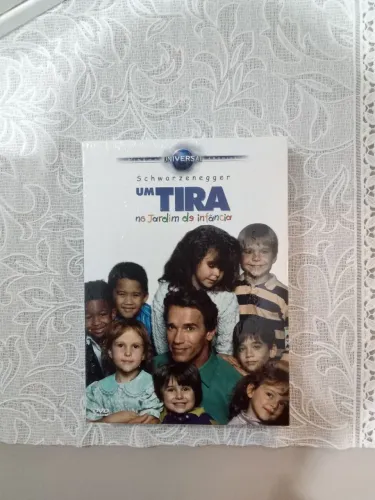 UM TIRA NO JARDIM DA INFÂNCIA EDIÇÃO ESPECIAL DVD + CD