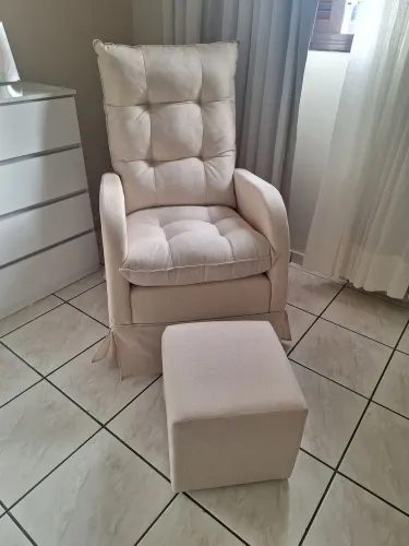 Vendo poltrona novinha!!!