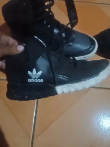 Tênis 8 pares por 200 nake original 