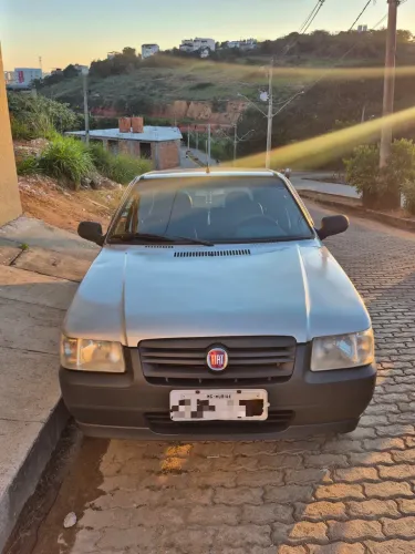 Fiat Uno Mille Celeb. WAY Econ. 1.0 F.flex 4P 2013