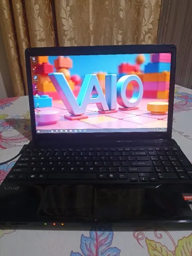 Vendo notebook Sony vaio