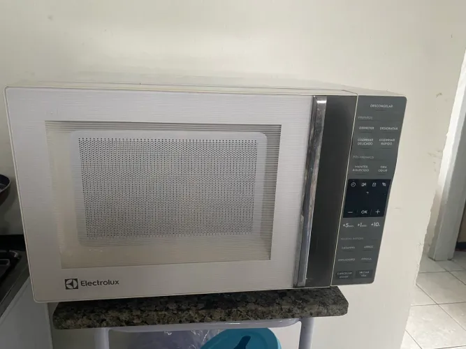 Microondas 23L