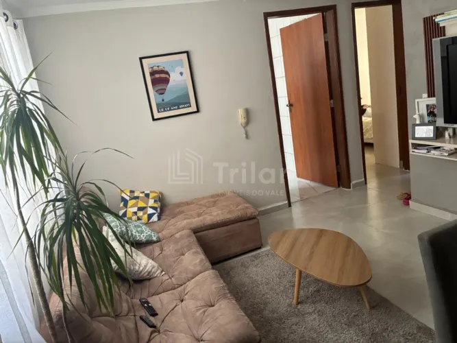 Apartamento a venda no Floradas de São José, defronte a Praça ACM, 49 m2, 02 dormítorios,