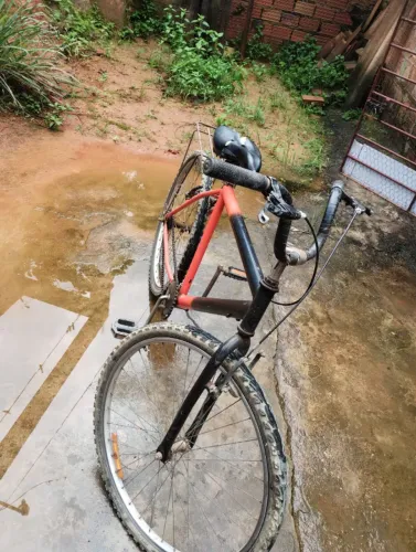 BICICLETA VENDER RAPIDO (ESCADA-PE)